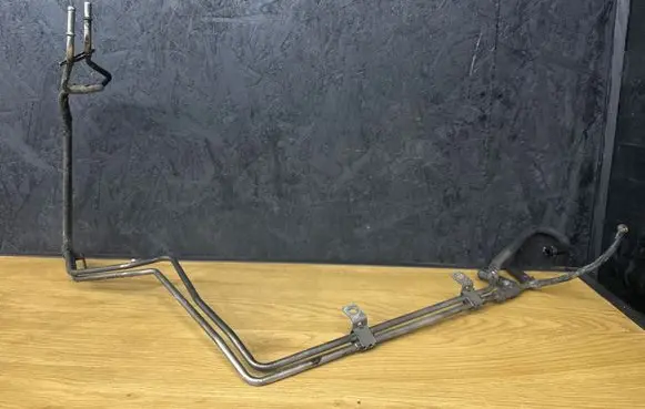 Volvo S80 Fuel line pipe