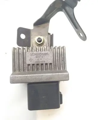 Renault Kangoo I Glow plug pre-heat relay 7700115078 B5D712