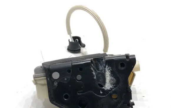 Audi Q7 4L Front door lock 8J1837015A