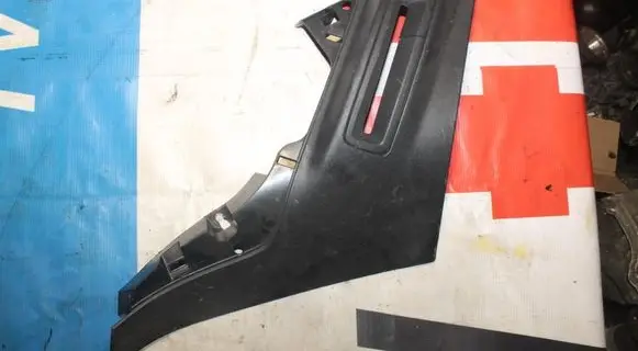 (D)pillar trim (top)
