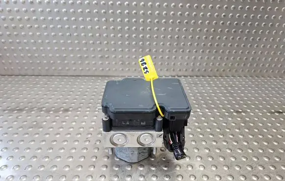 Suzuki SX4 S-Cross ABS Pump 265956510 56110-61MH0