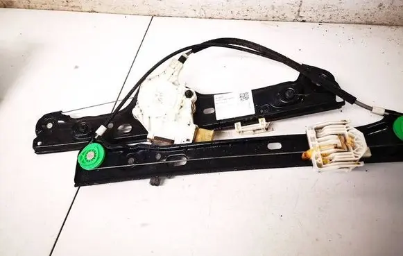 BMW 3 E90 E91 Sliding door window regulator with motor 7060265S