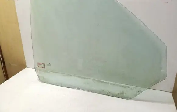 Volkswagen Transporter - Caravelle T5 Front door window/glass (coupe) 