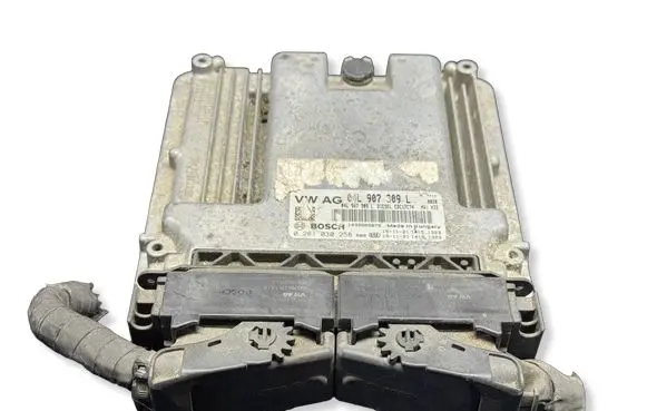 Audi A4 S4 B9 8W Engine control unit/module 04L907309L 0281030258