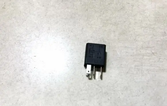 Opel Zafira A Other relay 24432680 70221