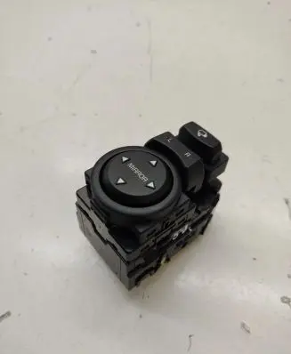 KIA Stonic Wing mirror switch 4D64801160