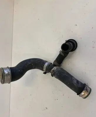Porsche Cayenne (9Y0 9Y3) Engine coolant pipe/hose 7P5145979 7P5145709 7P5145675