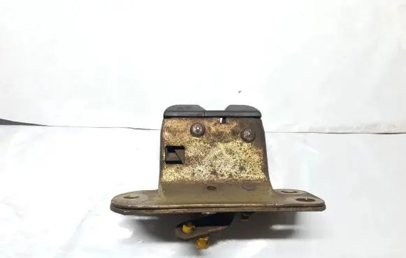 Volvo V40 Tailgate/trunk/boot lock/catch/latch