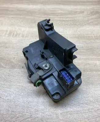 Opel Zafira A Front door lock 24444015