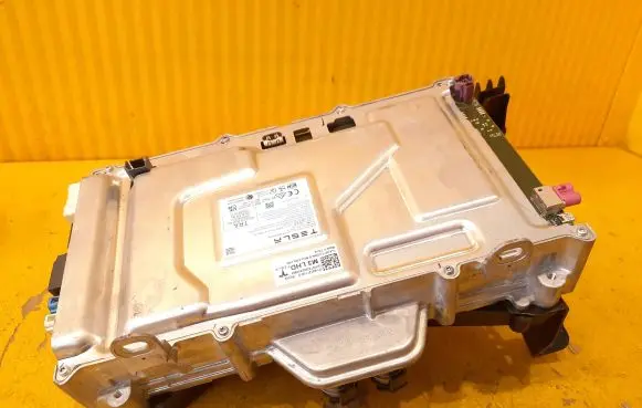 Tesla Model 3 Other control units/modules 168127100D