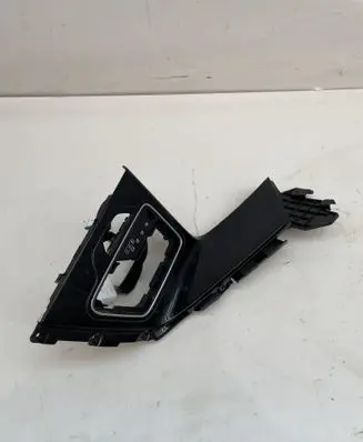 KIA Niro Gear shifter surround trim plastic 84657G5002 84651G5000