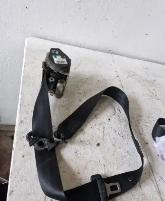 Audi A6 S6 C5 4B Front seatbelt