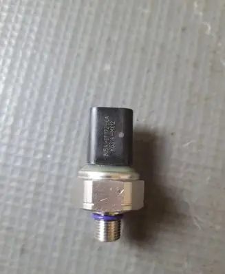 Ford Fusion II Air conditioning (A/C) pressure sensor BU5A9F972CA