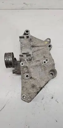 Renault Megane III Generator/alternator bracket 8200100148