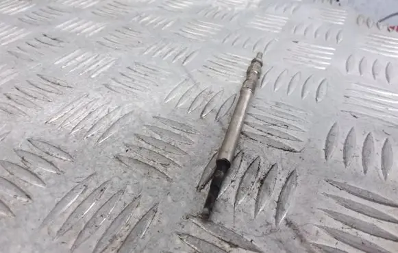 Volvo XC60 Glow plug 0250603008
