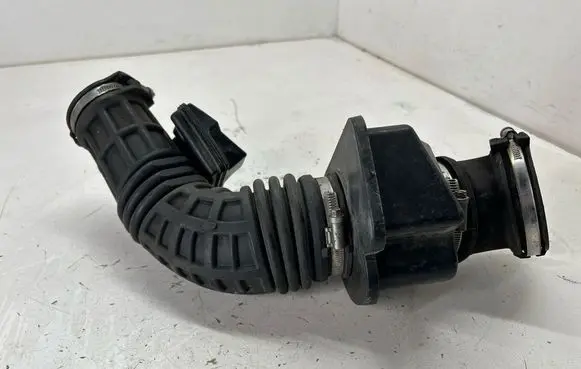 Buick Encore I Air intake hose/pipe 42366186