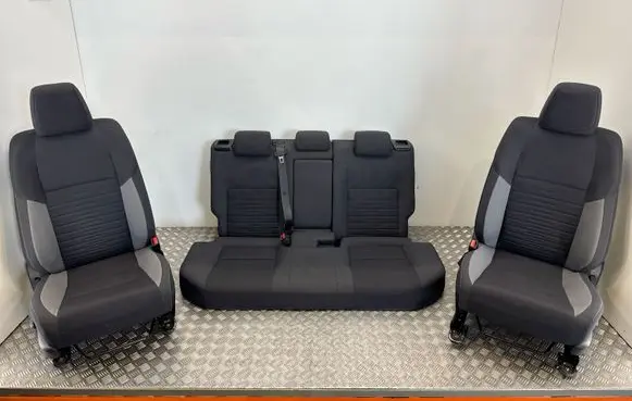 Toyota Auris E180 Interior set