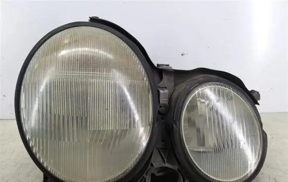 Mercedes-Benz E W210 Headlight/headlamp