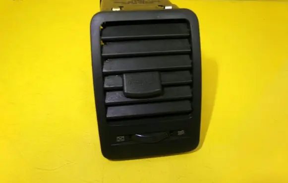 KIA Carnival Dashboard side air vent grill/cover trim OK53A6091X