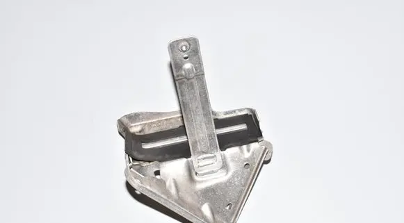 BMW i3 Battery bracket 8602812