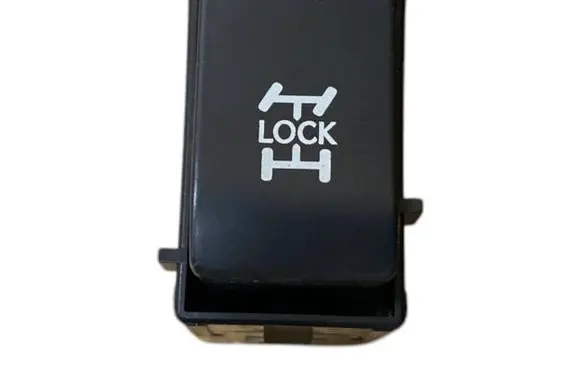 Lexus RX 330 - 350 - 400H Differential lock switch 15C328