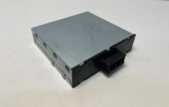 BMW M3 e92 Voltage converter inverter 9127088 9253208