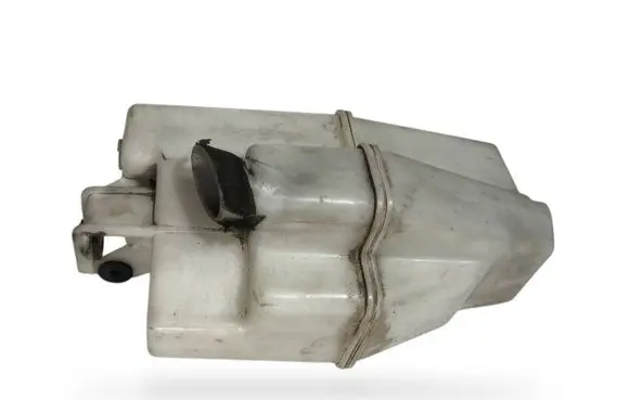 Lexus RX 300 Intake resonator 1780520040