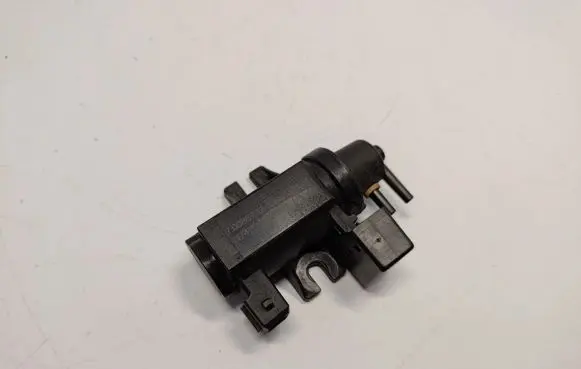 Valve vacuum