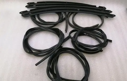 Mercedes-Benz G W461 W463 1st Gen Rubber seal front coupe door window A4637250465
