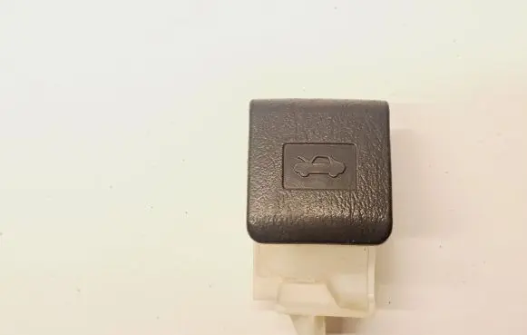 Toyota Corolla Verso E121 Engine bonnet (hood) release handle