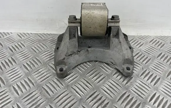 Mercedes-Benz C W205 Gearbox mounting bracket A2132406100 19121403255 15474984