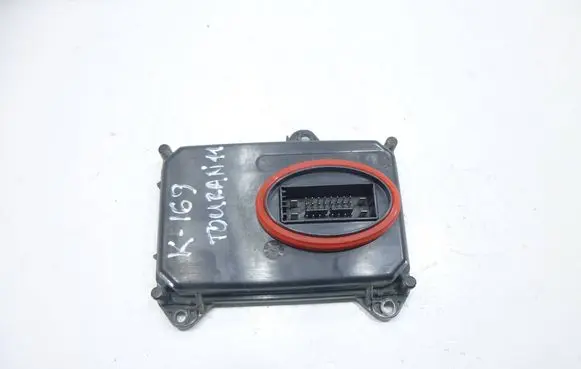 Volkswagen Touran II Headlight ballast module Xenon 1T0941329A 130732933201