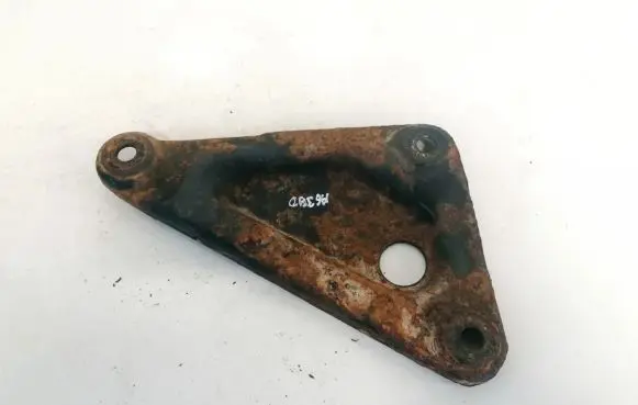 Opel Vectra B Engine mounting bracket