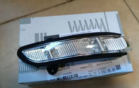 Mercedes-Benz S W221 Front indicator light 2198200621 NE62614