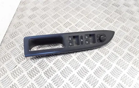 Volkswagen Golf Plus Electric window control switch 5M1867371C 1K0959565H 1K4959857A