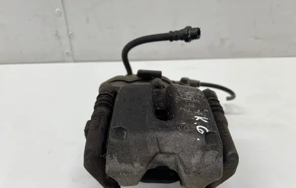 BMW 5 G30 G31 G38 Rear brake caliper 53018C