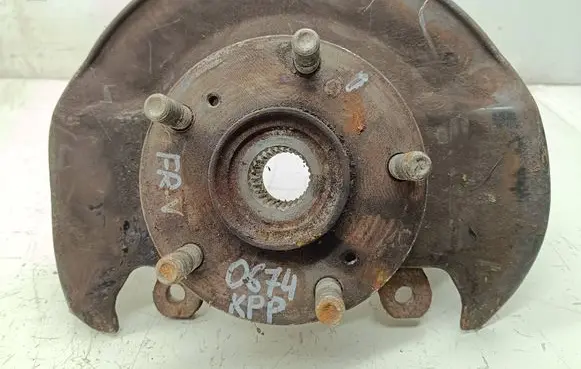 Honda FR-V Front wheel hub spindle knuckle