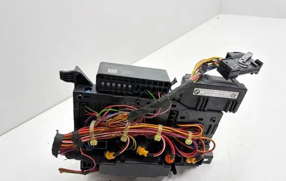 BMW 1 F40 Fuse module 5A0BD89 58650910 61355A0BD8