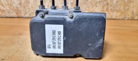 Skoda Fabia Mk2 (5J) ABS Pump 6R0907379C BPA 0265800635