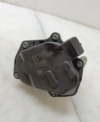 Mercedes-Benz E W212 EGR valve A2C53362275 A65114060Q03