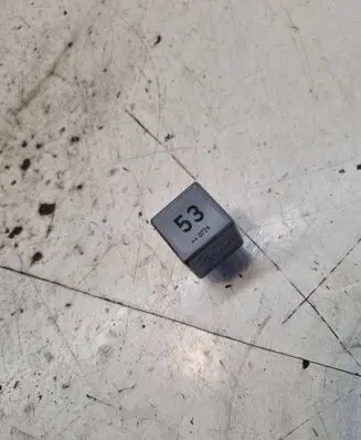 Volkswagen PASSAT B6 Other relay V23134B52X227 141951253B