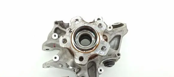 BMW i4 Rear wheel hub spindle/knuckle 6893274 33306893272 6893272