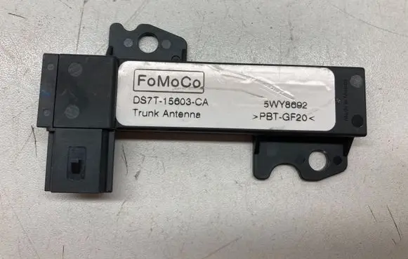 Ford Mustang VI Aerial GPS antenna DS7T15603CA 5WY8692