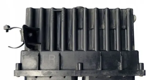 Coolant fan relay