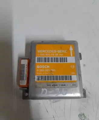 Mercedes-Benz C W202 Airbag control unit/module 0008207926 0285001083