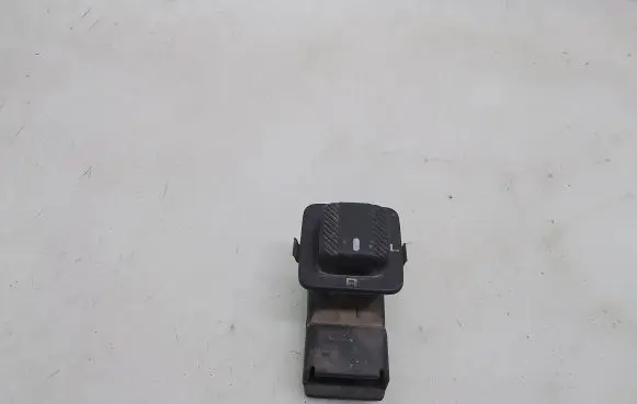 Volkswagen Transporter - Caravelle T4 Wing mirror switch