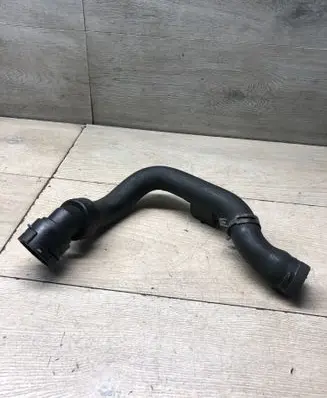 Volkswagen PASSAT B5.5 Engine coolant pipe/hose 8D0121101AD