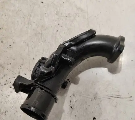 Renault Clio III Breather/breather pipe/hose 8200323338