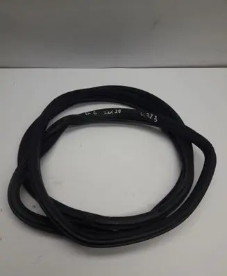 Renault Kadjar Rear door rubber seal (on body) 