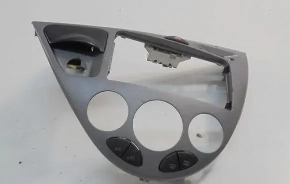 Ford Focus Air conditioning (A/C) switch 98AG19A945CH